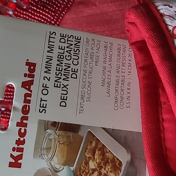 🧁KitchenAid Mini Mitts - Picture 3 of 7